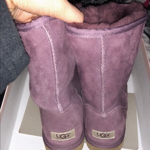 CLASSIC PURPLE UGGS‼️
